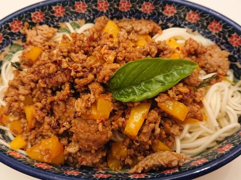 冷や麦で♥️ガパオライス風乗っけ麺